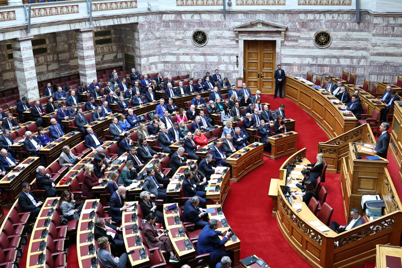 Αντιδρά η αντιπολίτευση για τον ανασχηματισμό: «Δεν μπορεί να διασωθεί μια κυβέρνηση ελεγχόμενων»