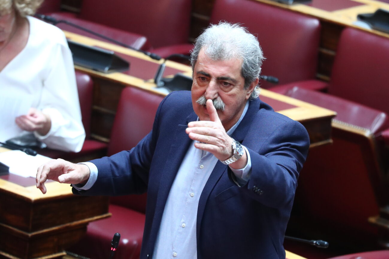 Πολάκης για την επίθεση Μητσοτάκη στο Documento: «Μιλά ο ιδιοκτήτης στρατού τρολ και της ομάδας αλητείας»