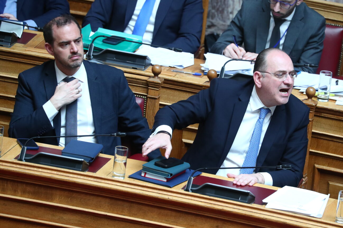 Πυρά της αντιπολίτευσης για Λαζαρίδη: «Αδύναμος ο Μητσοτάκης»