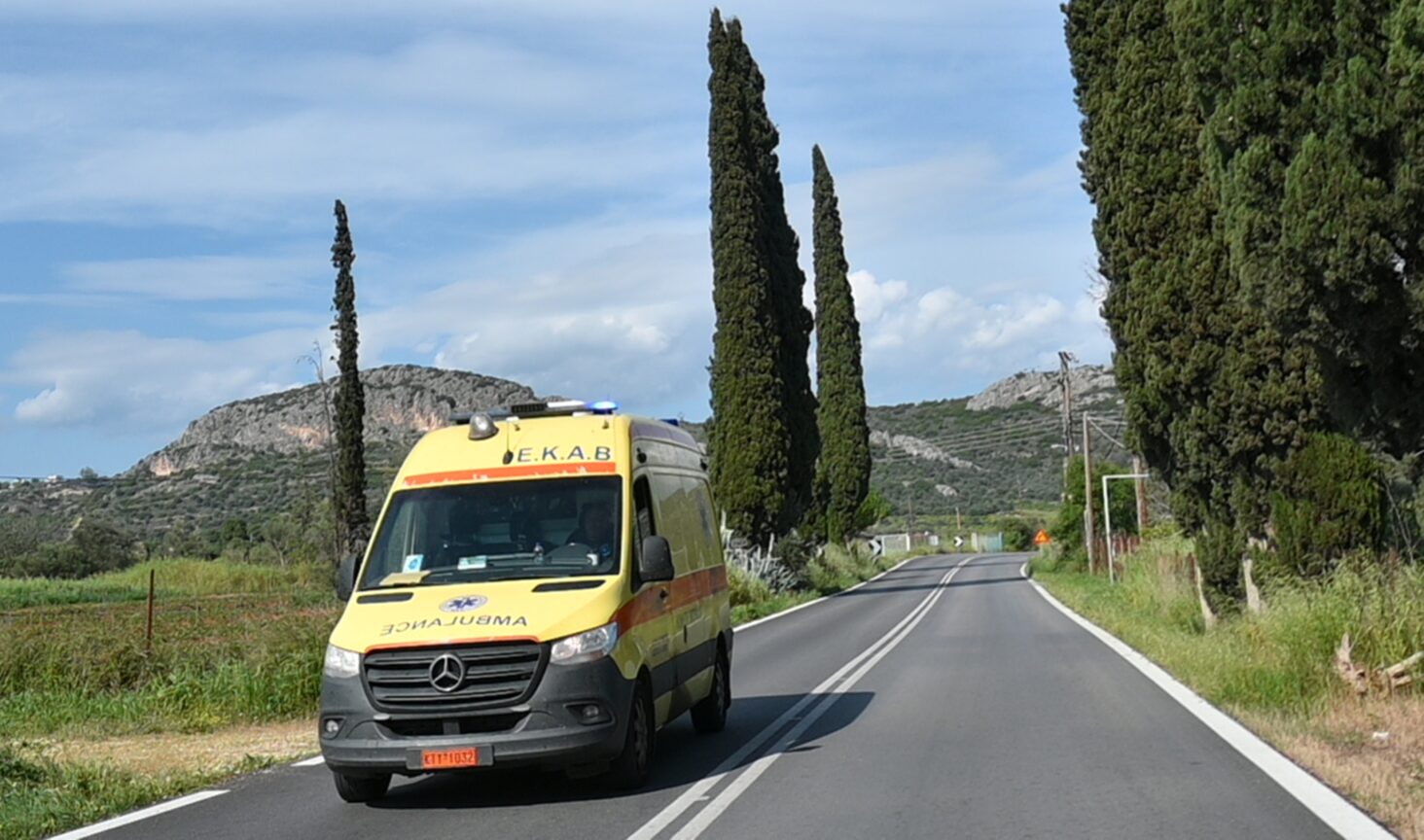 Κέρκυρα: Αυτοκίνητο παρέσυρε μητέρα και γιο – Μεταφέρθηκαν στο νοσοκομείο