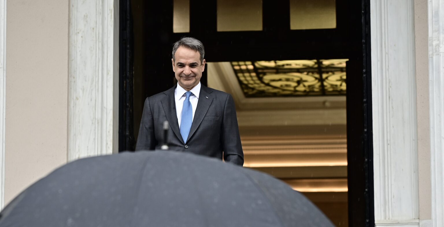 Όταν ο Μητσοτάκης ήταν κατά των μεγάλων πλεονασμάτων: «Αποτελειώνετε την πραγματική οικονομία με μικροπολιτική επιδομάτων»