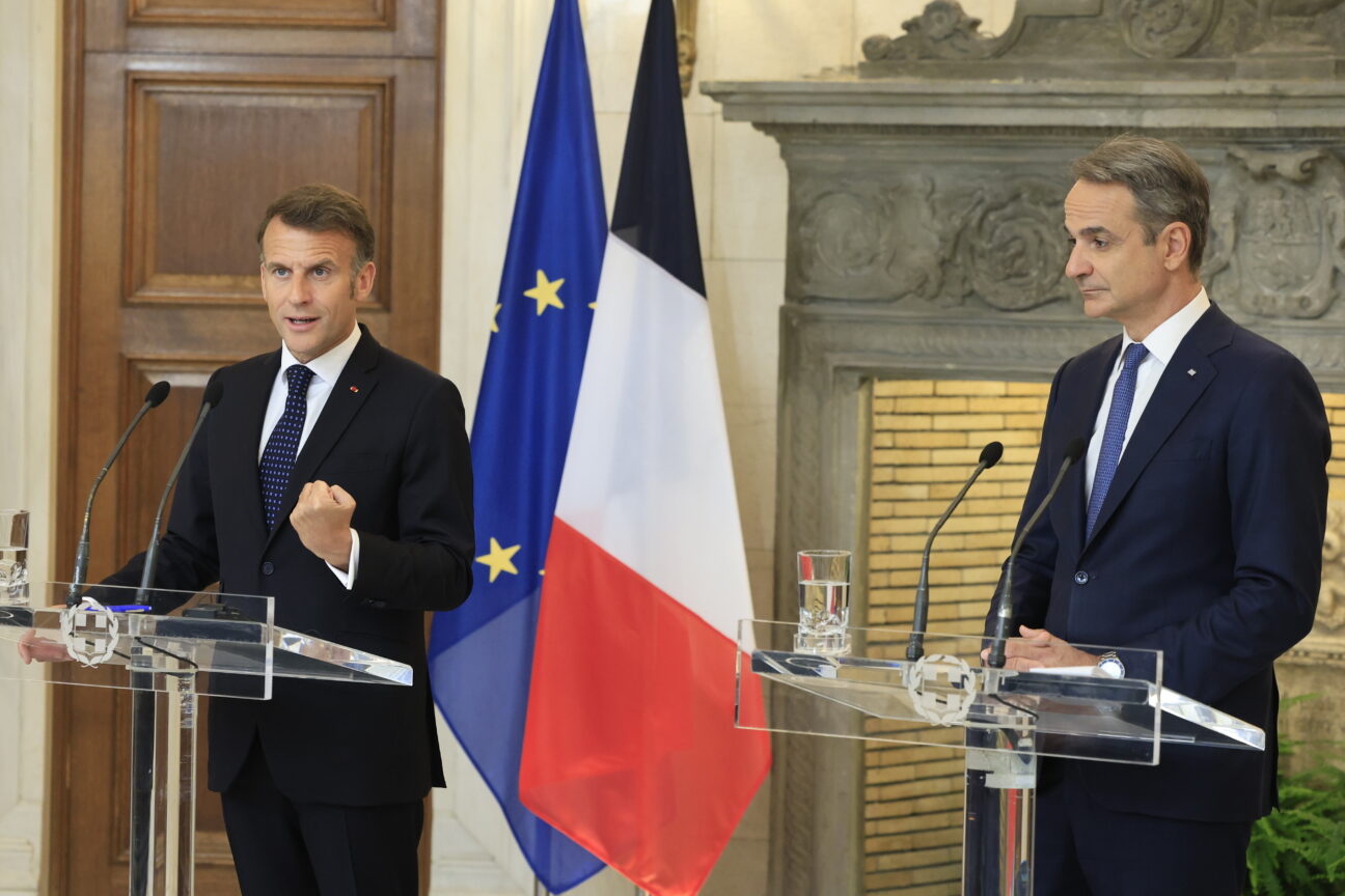 Μητσοτάκης – Μακρόν: Εννέα συμφωνίες, νέες φρεγάτες και κοινή γραμμή για Μέση Ανατολή