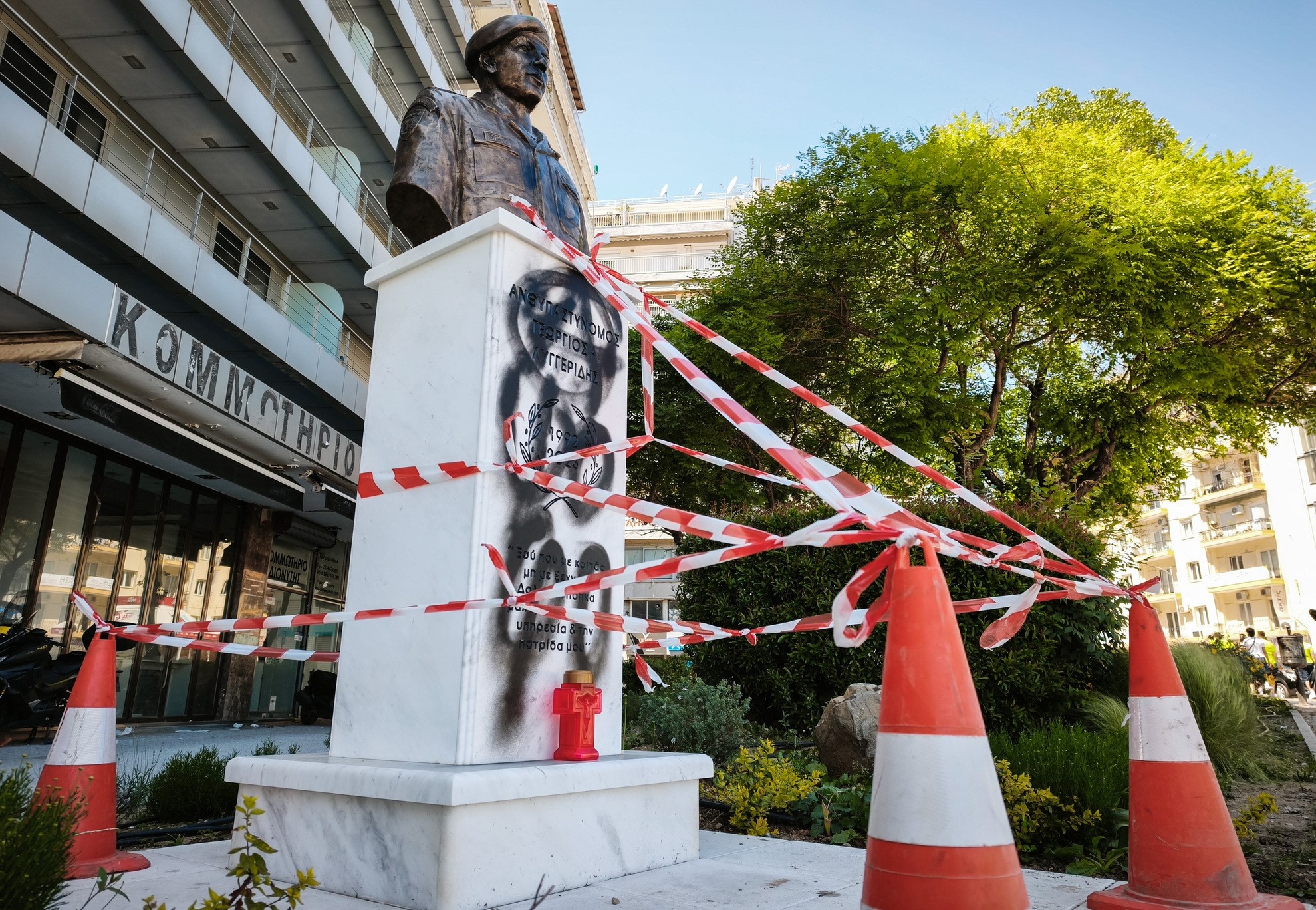 Θεσσαλονίκη: Άγνωστοι βανδάλισαν την προτομή του Γιώργου Λυγγερίδη