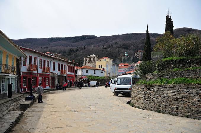 Άγιο Όρος: Νεκρός μοναχός σε τροχαίο, επέστρεφε από λιτανεία