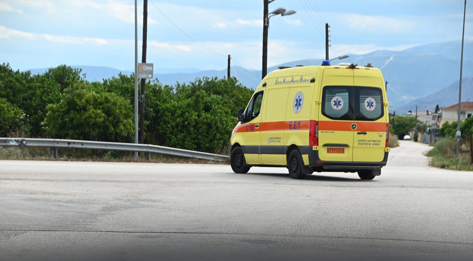 Σοβαρό εργατικό ατύχημα στο Κιάτο: Γυναίκα τραυματίστηκε βαριά στο κεφάλι σε εργοστάσιο