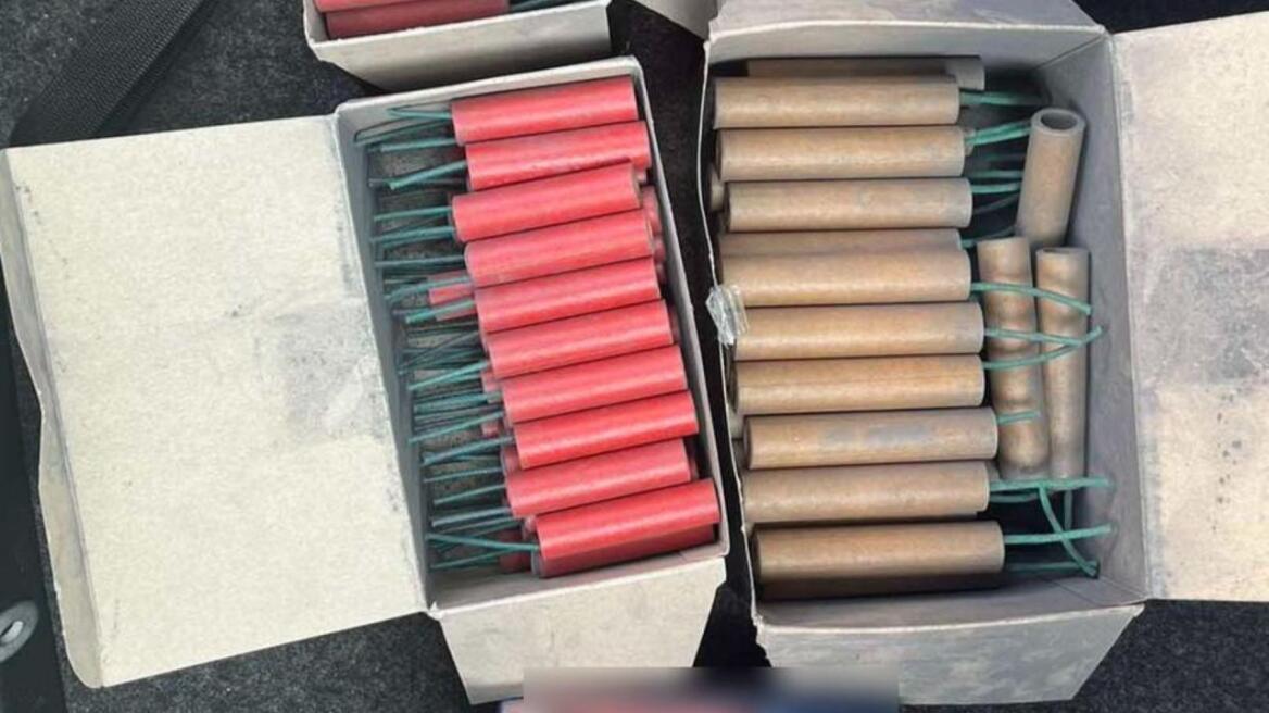 Πάτρα: Συνελήφθη 30χρονος με χιλιάδες κροτίδες και πυροτεχνήματα