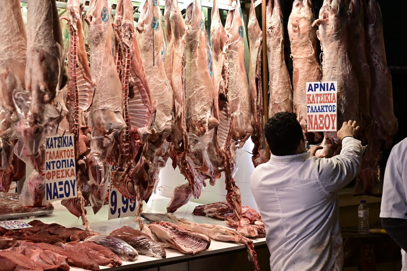 Πάσχα: Πυρετώδεις έλεγχοι στην αγορά – Πάνω από 300 επιθεωρήσεις σε όλη τη χώρα