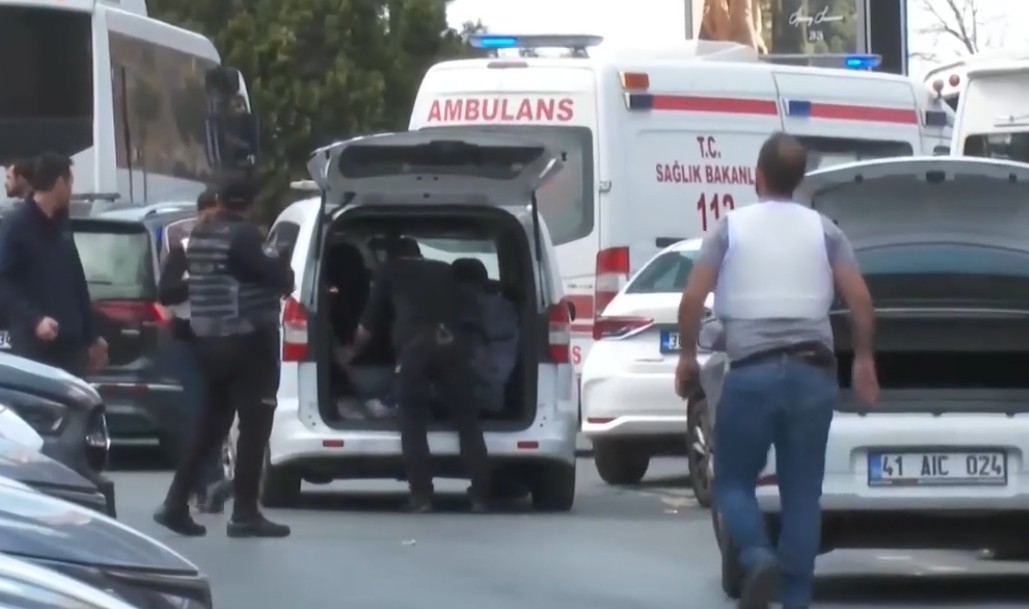 Κωνσταντινούπολη: Δύο νεκροί και 3 τραυματίες από την επίθεση στο προξενείο του Ισραήλ
