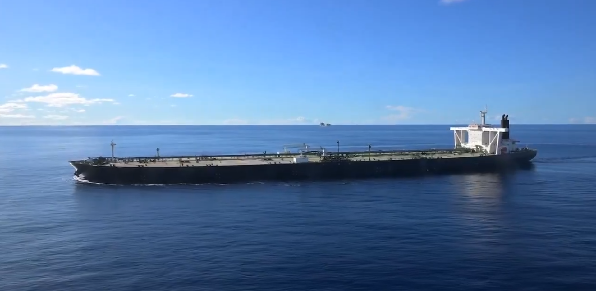 Ένταση στον Ινδικό: Οι δυνάμεις των πραγματοποιούν ρεσάλτο σε ιρανικό δεξαμενόπλοιο (video)