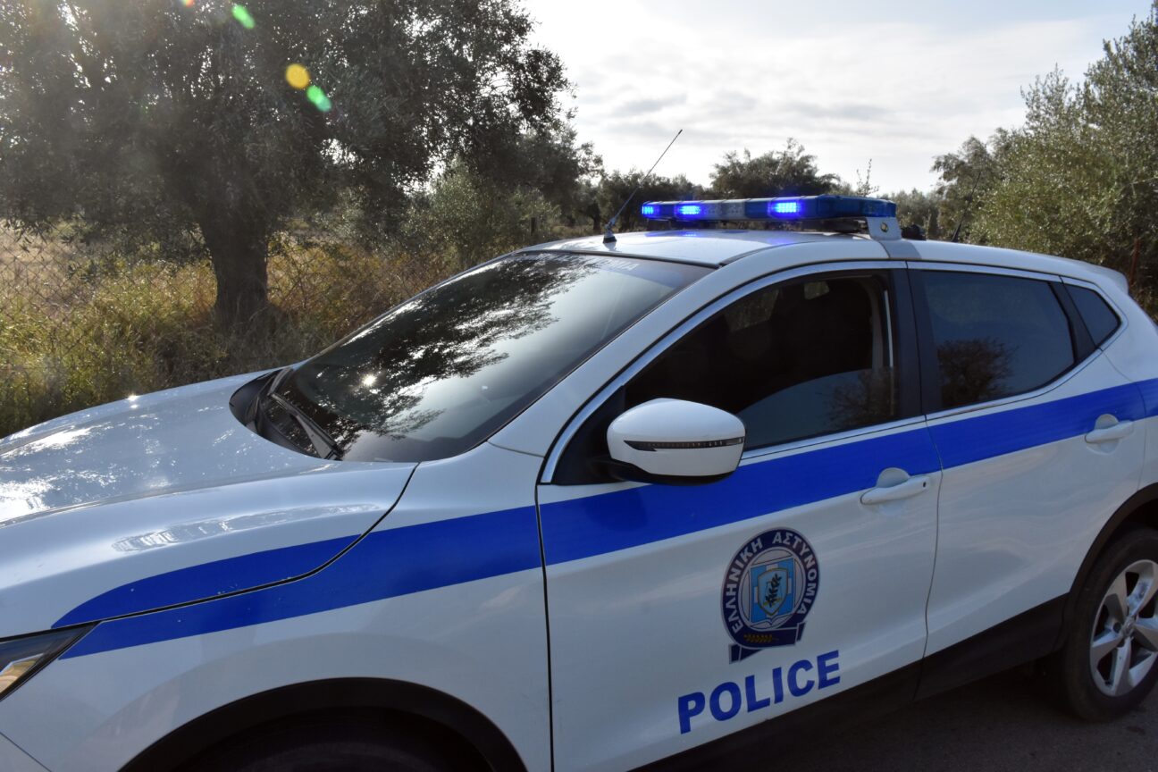 Λαύριο: Συνελήφθη 17χρονη και 14χρονος για πορνογραφία ανηλίκων