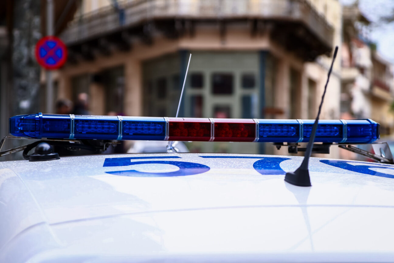 Θεσσαλονίκη: 33χρονος πέταξε βαζάκια με εύφλεκτο υγρό στο σπίτι της πρώην συντρόφου του