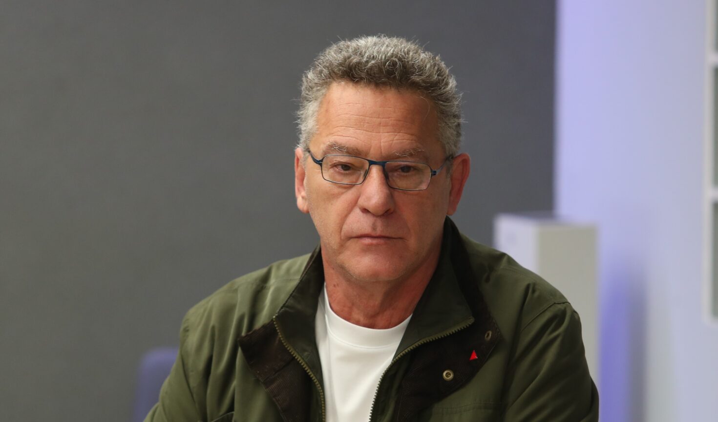 Αρβανίτης: «Πότε θα ενσωματώσει η κυβέρνηση την αντι-SLAPP οδηγία;» – Λήγει σήμερα η προθεσμία