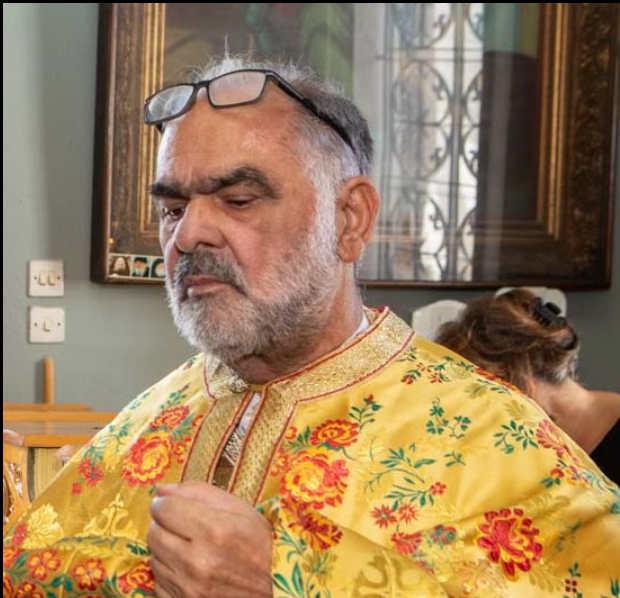 Πέθανε ο θρυλικός παπά-Τσάκαλος – Η ανάρτηση του γιου του