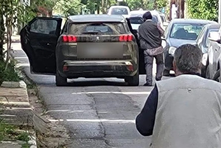 Τιθορέα: Συνελήφθησαν 8 άτομα για την ληστεία σε τράπεζα – Βαρύς οπλισμός στα χέρια των αρχών