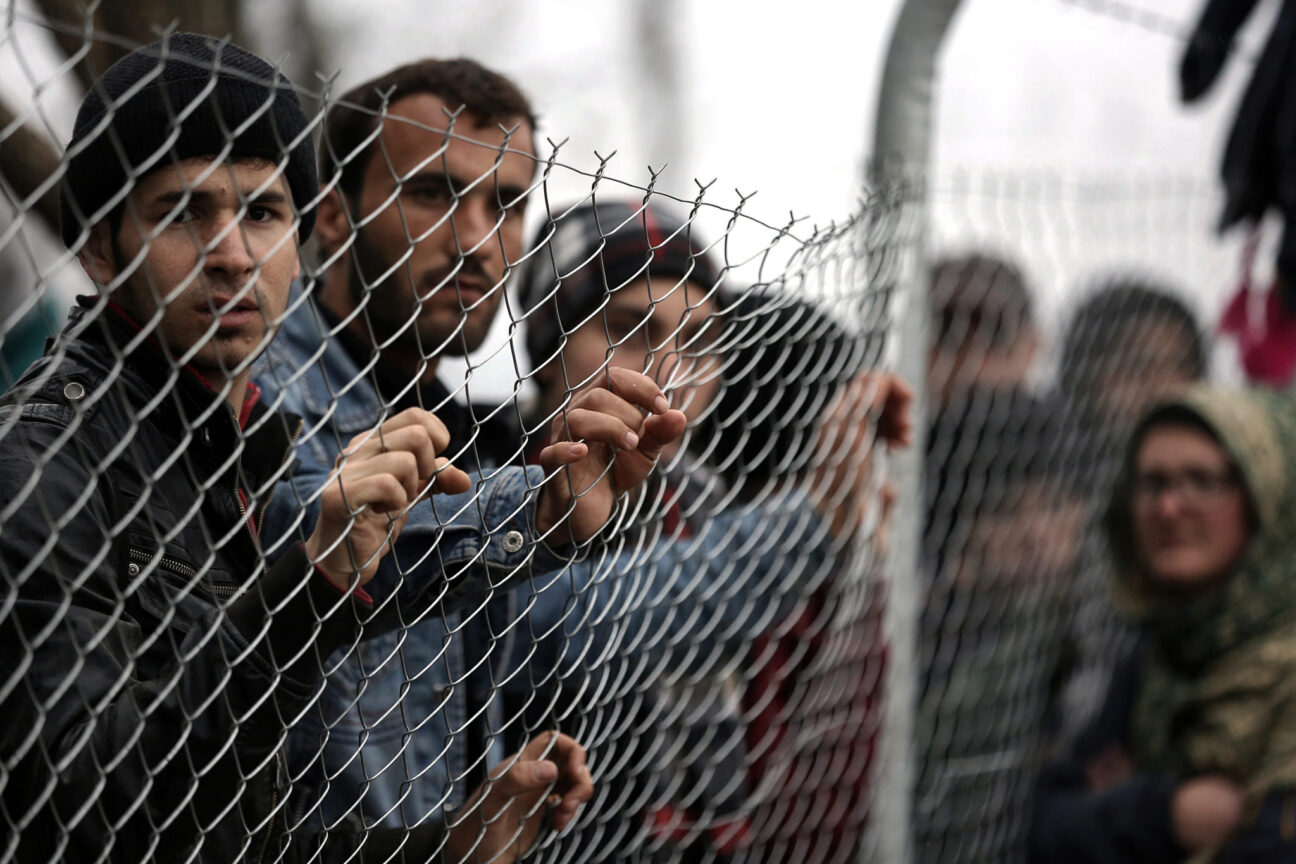 Ηράκλειο: Ασφυκτική η κατάσταση στο λιμάνι με 459 μετανάστες