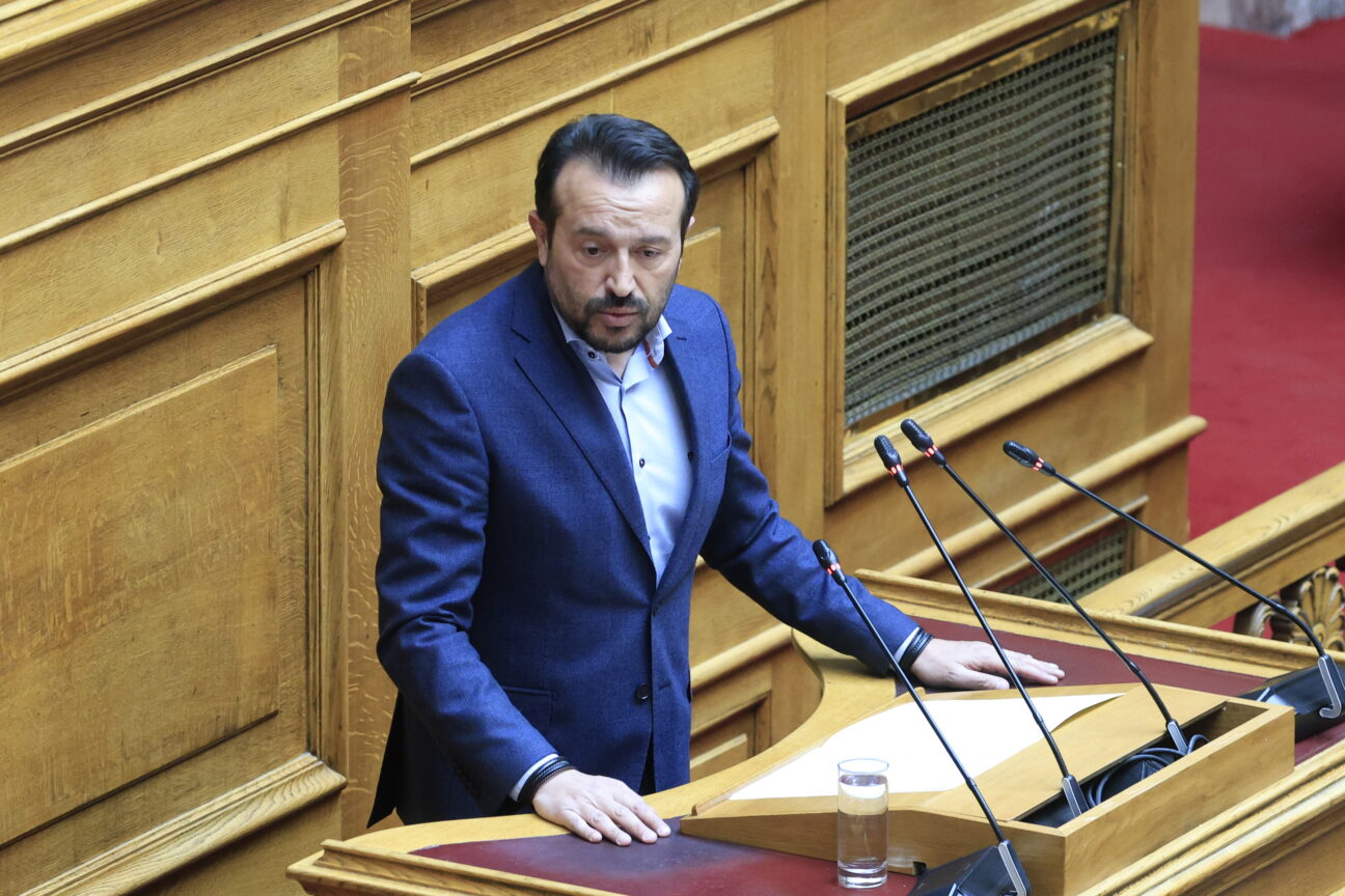 Αιχμές Παππά σε όσους σκέφτονται την έξοδο: «Όποιος πιστεύει ότι ο ΣΥΡΙΖΑ δεν μπορεί, παραδίδει την έδρα και φεύγει»