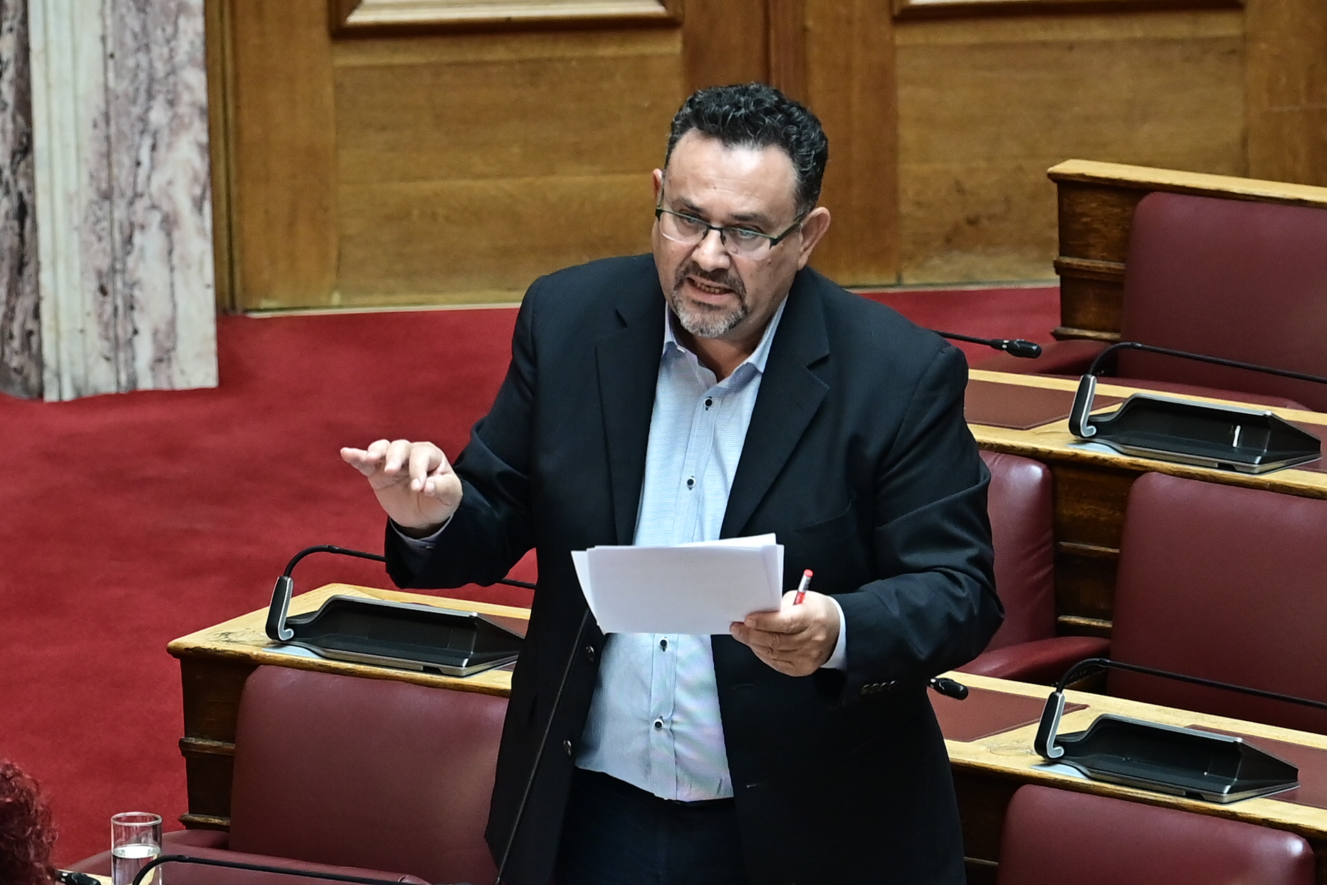 Συντυχάκης – ΚΚΕ: «Κομμένο και ραμμένο στα μέτρα μεγαλοϊδιοκ