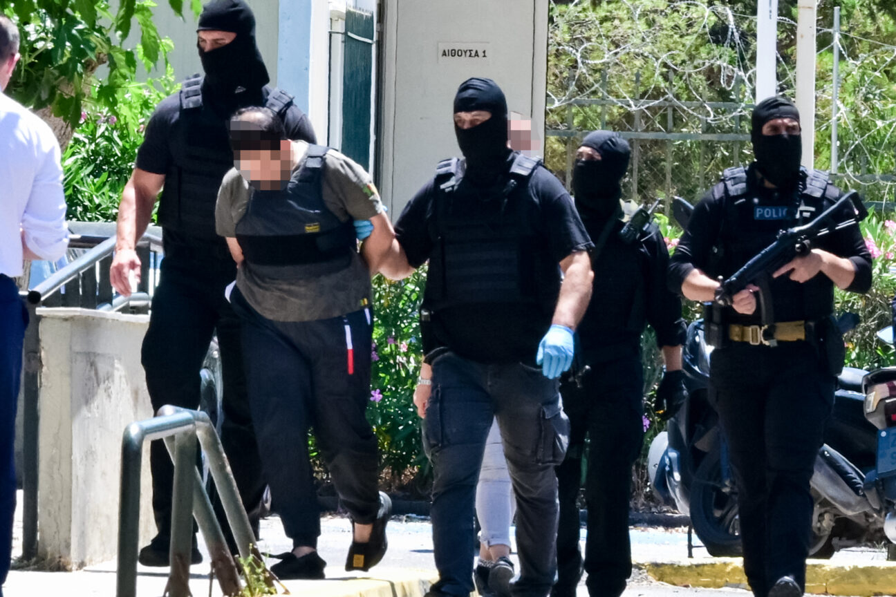 Δίωξη για συγκρότηση και ένταξη σε τρομοκρατική οργάνωση στο