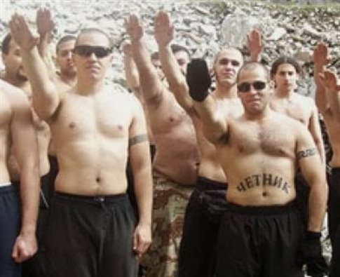 Φωτογραφία για: Ομάδα Αλήθειας: Τα πρωτοπαλίκαρα της ΝΔ πήγαν στον Μελιγαλά για να κάνουν ανάρτηση κατά του Κομμουνισμού 2 16951750 kasi